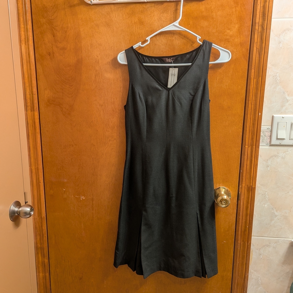 Elegant Dark Grey Sleeveless Dress